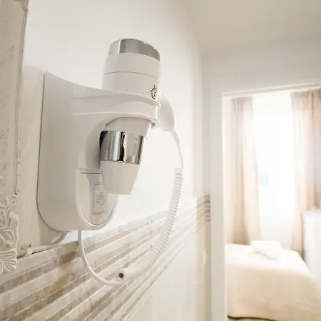 Emily ゲストハウス